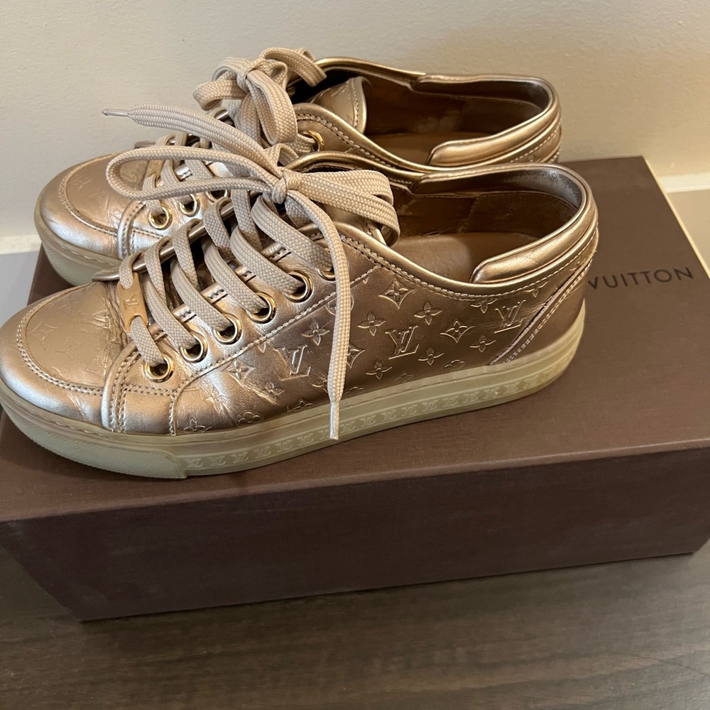 Louis Vuitton Sneakers